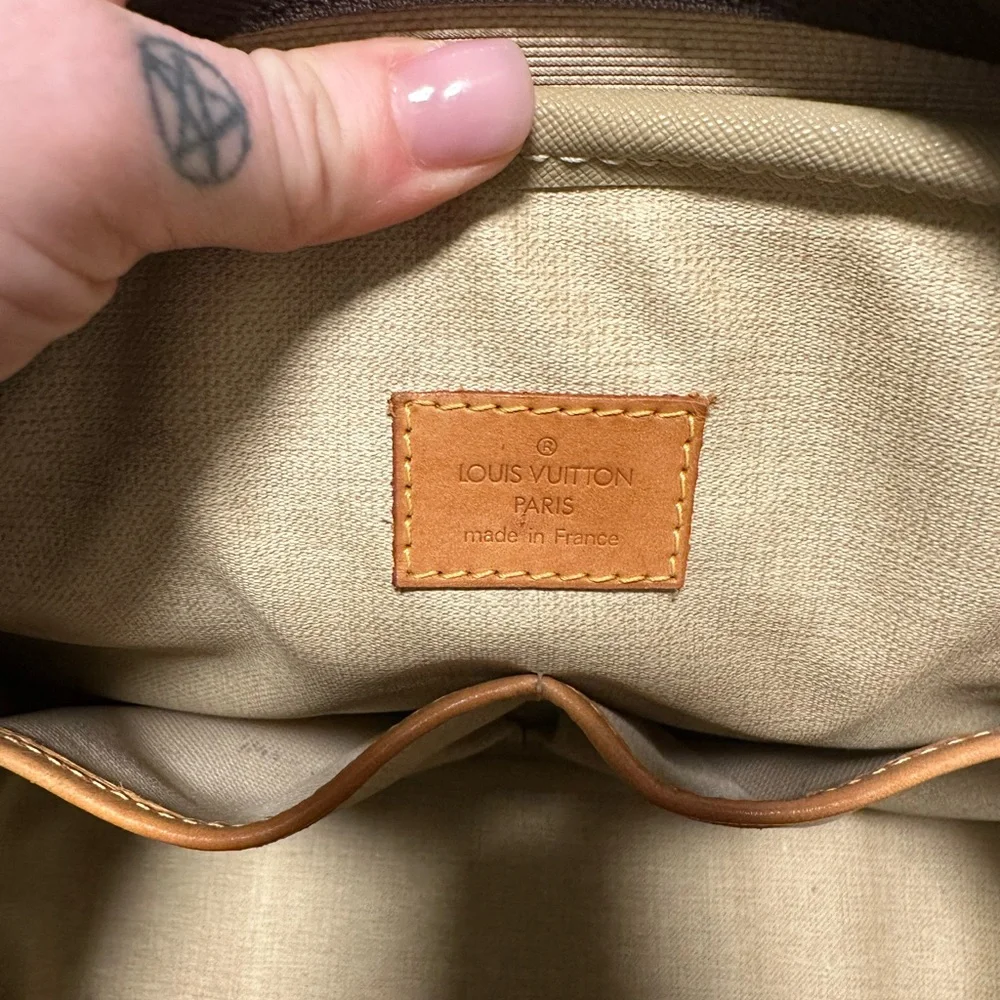 LOUIS VUITTON Monogram Trouville Bag - Picture 8 of 12